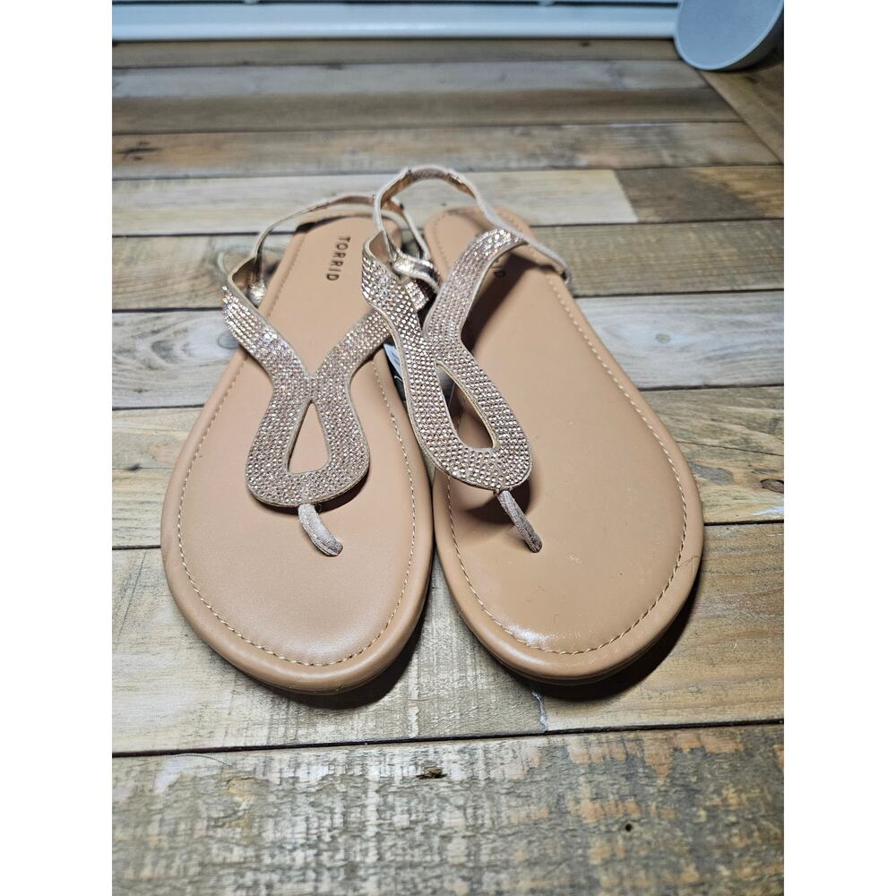 Torrid Rose Gold Keyhole Thong Sandals Size 10
